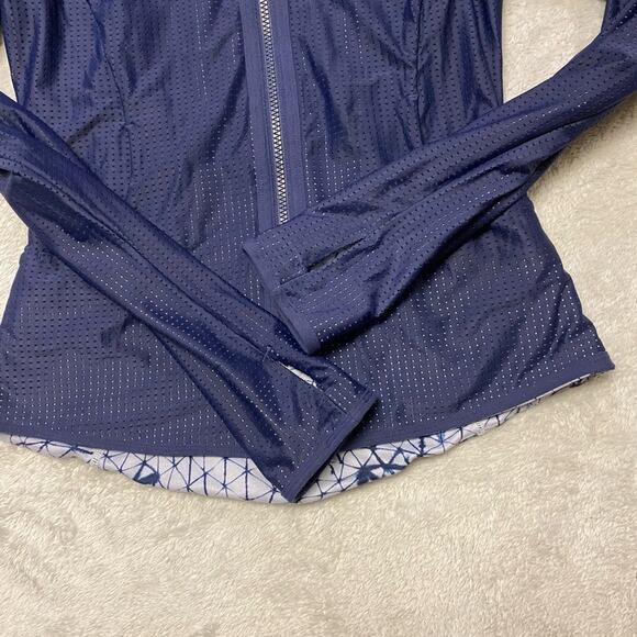 Lululemon Find Your Bliss Jacket size 6 Navy Blue - Picture 16 of 16